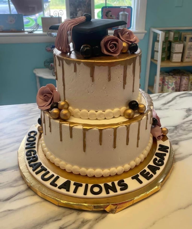 Graduation Cakes by A Sweet Memory Cake Shoppe