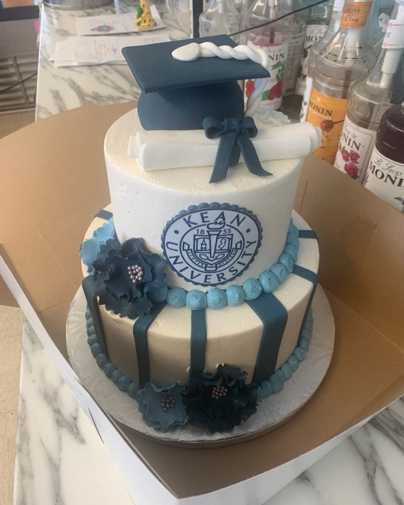Graduation Cakes by A Sweet Memory Cake Shoppe